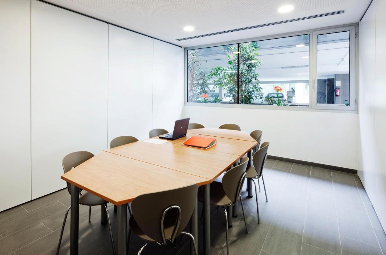 Residencia Universitaria Sarria Lägenhet Barcelona Exteriör bild
